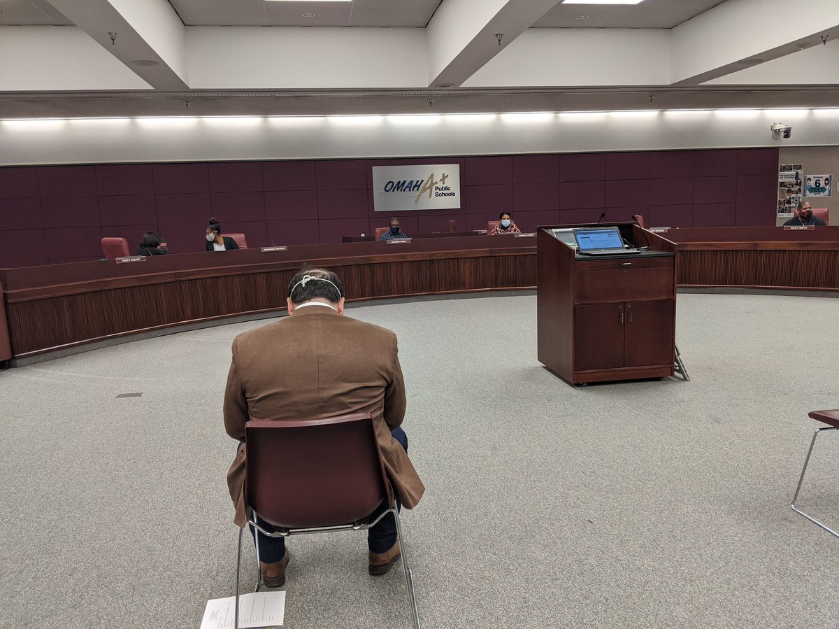 iamdararenee's tweet photo. The Omaha Public Schools board meeting is starting at 6:30 p.m. #JGRD819UNL https://t.co/V3deSxyANz