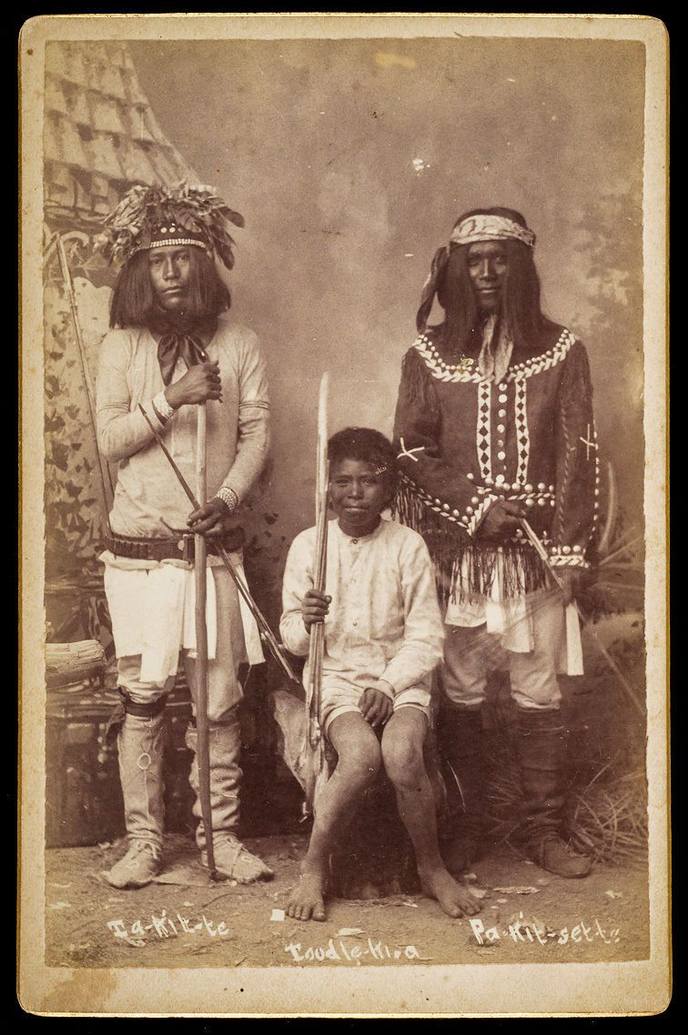 tariqnasheed's tweet image. Native Americans in the late 1800's.

Many Native Americans were just reclassified as "negro"

#TheMoreYouKnow🌈
#FBA