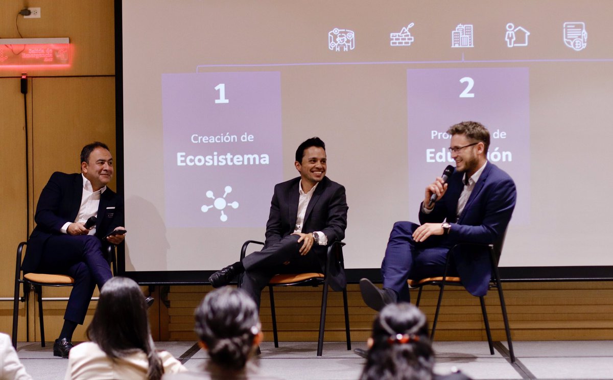 andreslealco's tweet image. Hace un año comenzamos el segundo gremio tecnológico más importante de Colombia y el primero en America Latina. @ColProptech hoy sigue creciendo con emprendedores visionarios del sector inmobiliario y de la construcción que usan la tecnología! #Proptech #ProptechRevolution