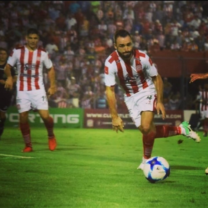 🇦🇹 #JugaConACSM 🇦🇹

La respuesta es <a href="/emilianoalbin24/">Emiliano Albín Antognazza</a> 🤙🇦🇹🇺🇾