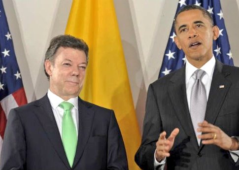 Obama también, –Restauró relaciones con el Castrocomunismo y los Habilitó.–Respaldó un acuerdo de Paz en Colombia tutelado a la medida de las necesidades del Castrismo y el Chavismo.–Permitió el avance y alcance desmedido del Foro de Sao Paulo en Latinoamérica.