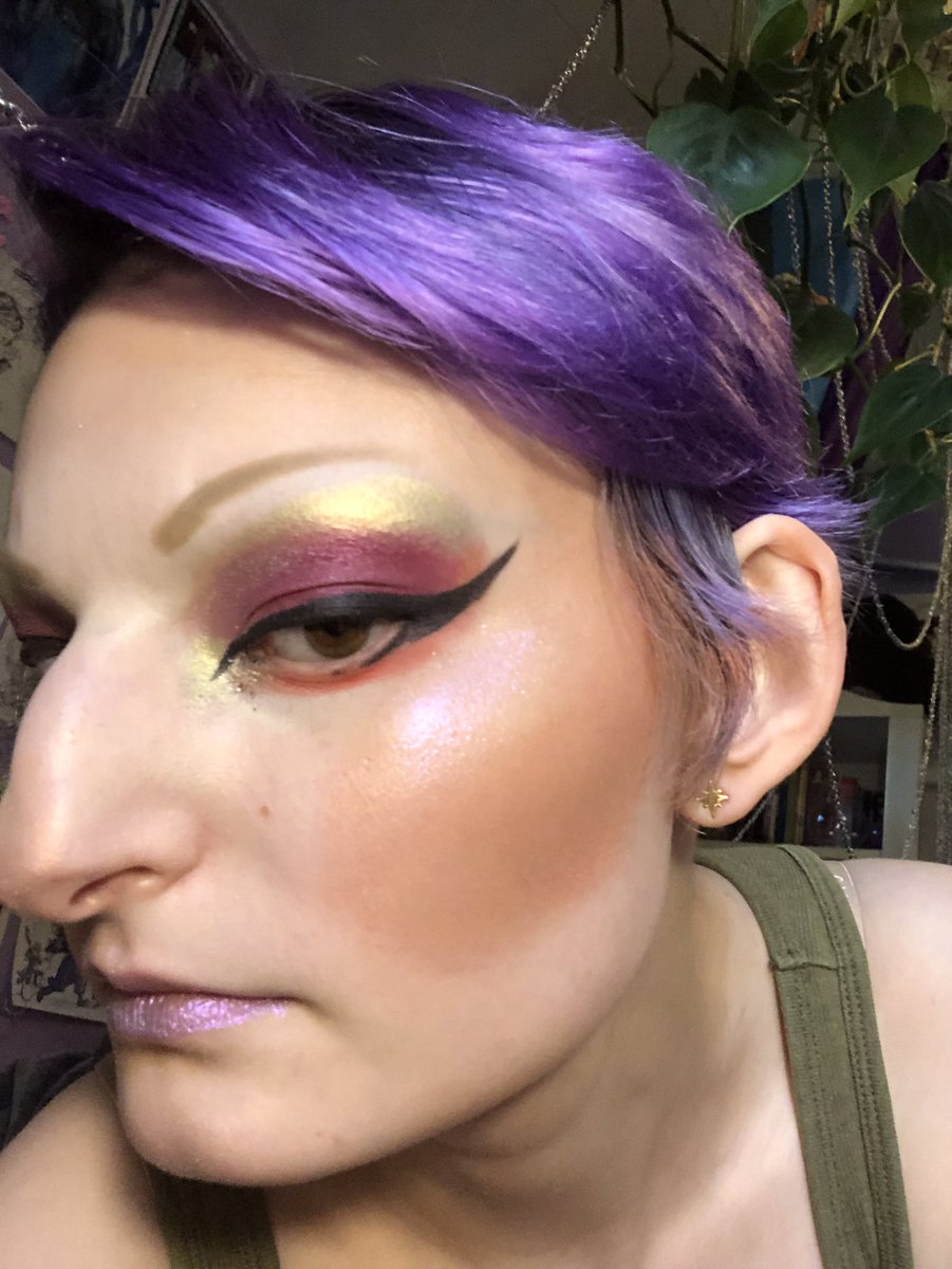 fullfringal's tweet photo. Fairyland 
✨✨✨✨🧚‍♂️✨✨✨✨
#makeup #makeupoftheday #muotd #makeupfirstnegativitylast 
#artmakeup #artisticmakeup #creativemakeup #edItorialmakeup #makeupisart #colorfulmakeup https://t.co/S4HyHdea7L