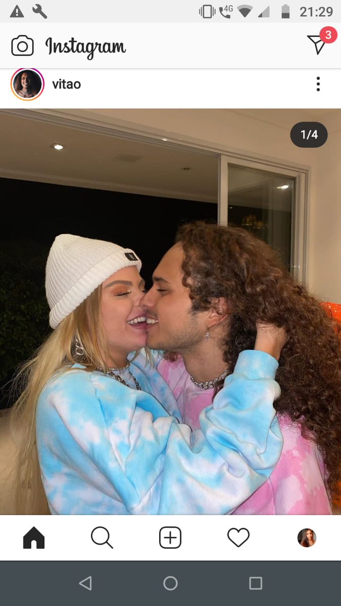 Indiamaryr's tweet photo. Vitão disse na foto do Whindersson com a Luísa sonza "meu casal", querendo dizer "nossa mulher" https://t.co/aYlyuj9xAh