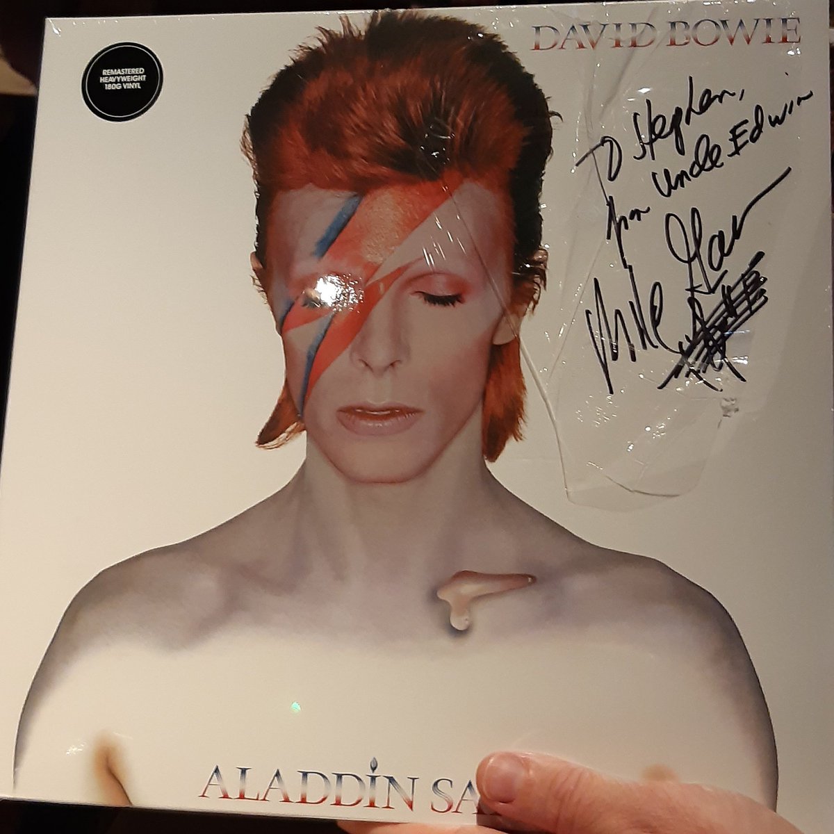 mcmsteve1970's tweet photo. @mikegarson Hey Mike, top man, thanks for responding, my uncle @propertyedwin gave myself and brother a v special gift just last week. This signed album by @mikegarson is now in Scotland and much very appreciated 👌 https://t.co/NezNhkZvk1