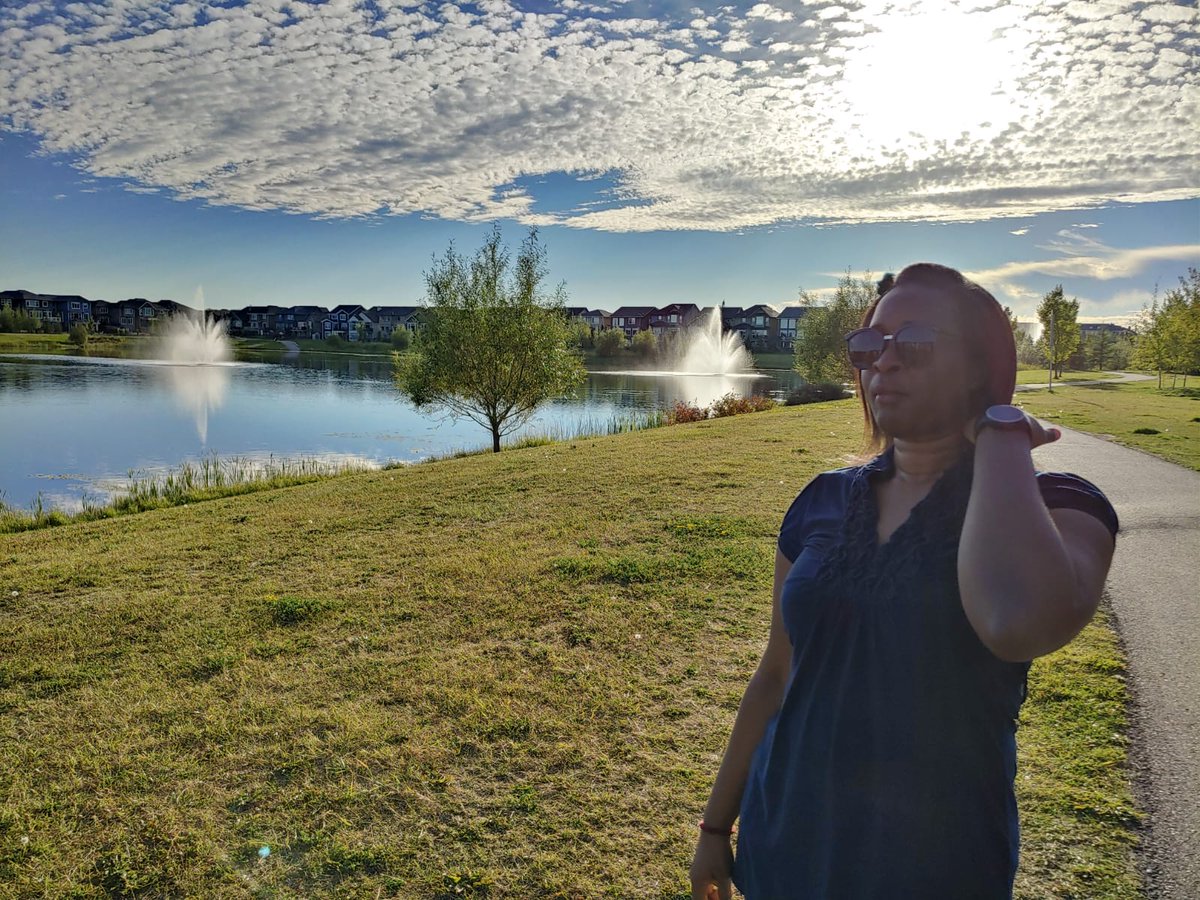 ronkeomo's tweet photo. #Buddyup with my fav @OsayiO for the #walkforwellness #suicideprevention awareness #realconversation. Thanks to @LawyersAssist and @cspyyc https://t.co/FF26llDBsU