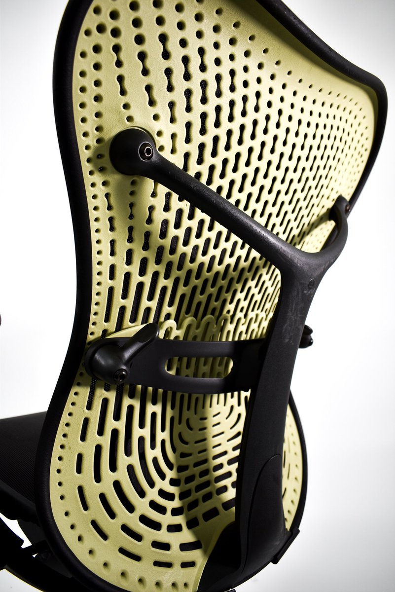 fiel6s's tweet photo. CHAIRS https://t.co/Su7lRUwSqc