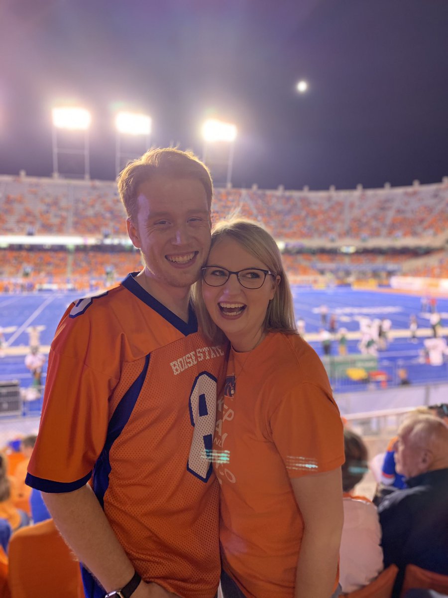 TheMeggz_'s tweet photo. My husband and I are forever Broncos - We love our blue & orange 💙🧡 With my husband’s passion for mental health advocacy, and my passion for graduate education, we donated to #GradWell - help graduate students be well, to do well! #ElevateTheBlue #BoiseState #BroncosGive https://t.co/DBVibUooVE
