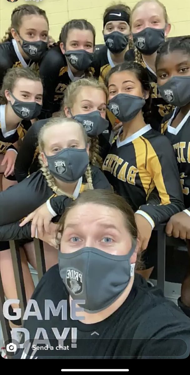 Bulldogs_BMS's tweet photo. The @batchelorms 7/8 volleyball team took on St. Charles tonight.  #proudtobeabulldog https://t.co/7sKW8vFJ0T