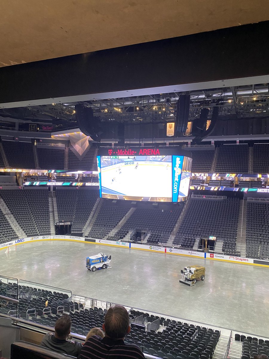 JrosenbergR's tweet image. #fortressathome#giknightsgo