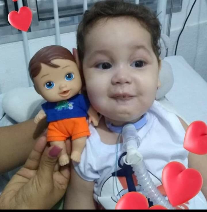 Alessan48365855's tweet photo. @amearthurbelo_ com apenas 1 ano e 10 meses está lutando contra a #AME, mas precisa de nós p/ comprar #Zolgensma, remédio que custa R$ 12 milhões, até dia 8/10. #zolgensmaparaoarthur #amearthurbelo #amebrasil #salveoarthur #todospeloarthur https://t.co/DWjksNjniz