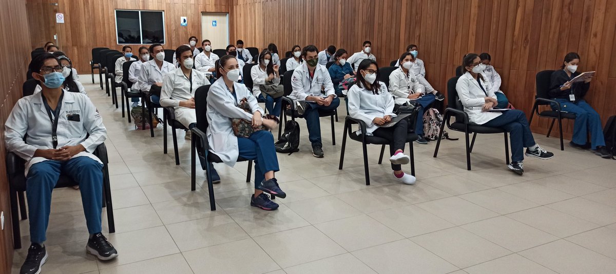 HGuasmoSur's tweet photo. En la Junta Médica de Pediatría, la Dra. Gisella Varas,  abordó el tema de la Atención Integrada a las Enfermedades Prevalentes de la Infancia Neumonía al personal asistencial del @HGuasmoSur
 
#SaludYCiencia https://t.co/z7E824onrx