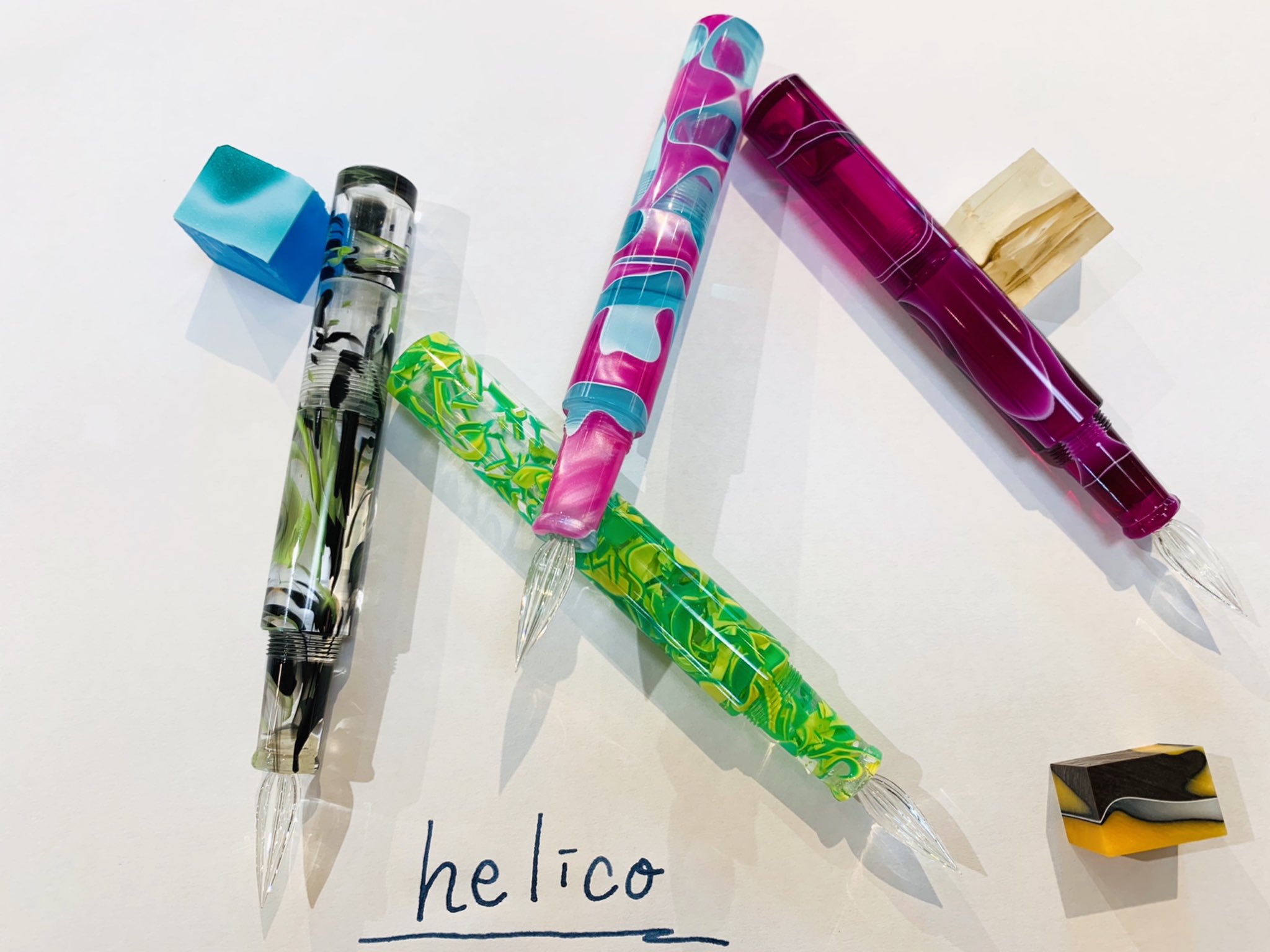 最終値下げ】helico ・アクリル・キャップ付きガラスペン 最終値下げ