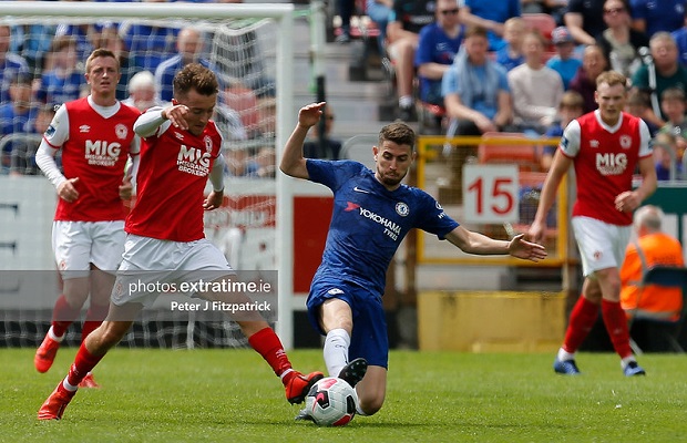 ExtratimeNews's tweet image. The English Premier League is back on Saturday - who should League of Ireland fans support? dlvr.it/RgNHcH