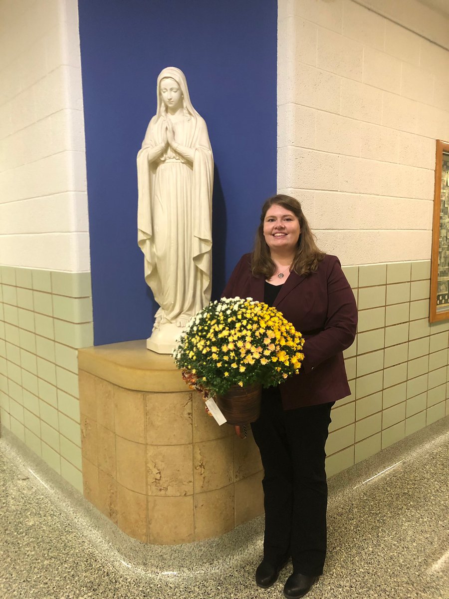 Kate Swanson is a 2020 Excellence in Education Award Winner! 

During Mass on Wednesday, we recognized Mrs. Swanson for her commitment and dedication to St. Mary’s Catholic School.  

Celebrate Kate on Sunday during the BIshop’s Fundathon.  Learn more scdiocese.org/bishops-fundat…