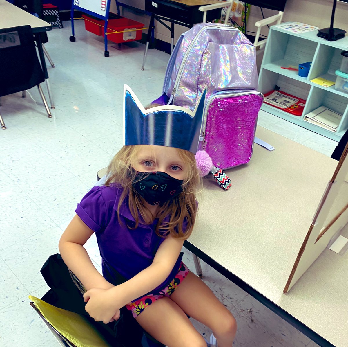 TaylorTweetsK's tweet photo. We loved reading Pete the Cat...and our Pete ears were pretty cute too! #petethecat @HooverSchools @GreenValleyElem https://t.co/3LQs6F7Ri6