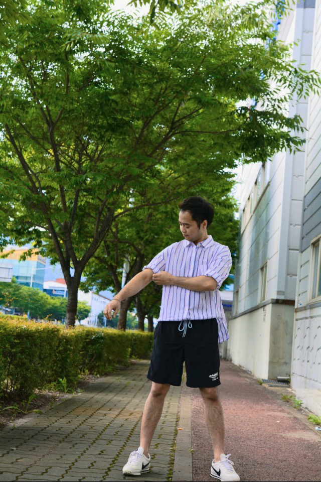 How to pose???