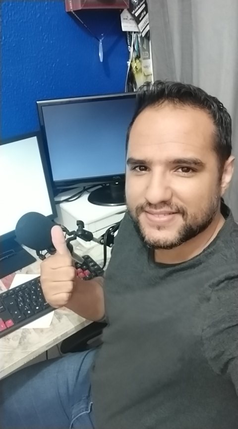 DevTube2's tweet photo. Partiu gravar aula? @derson_sena #souDev https://t.co/cZ81dwMF6o