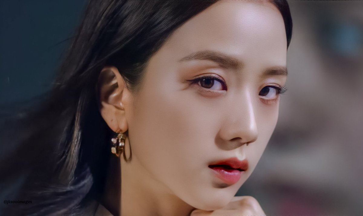 She's so powerful🔥#JISOOxPashaDeCartier