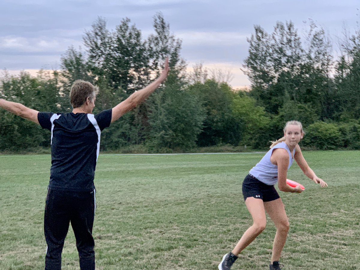 CoachCord's tweet photo. Adjusting to the times &amp; adding a little multi-sport conditioning work to our outdoor practices.  So many ways to relate back to our 🏀 game! @ONL_Basketball @ottawahoops https://t.co/jY1vgR97RE