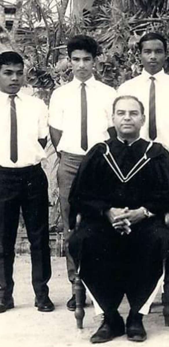 moosasolih's tweet photo. Dear Brother ( Zahir Solih),
Everybody tells me you were so smart, kind , intelligent, friendly &amp; all the good things anybody can be. I wish you are here. I could have learned so much from you &amp; we could have achieved so much together. https://t.co/yq7Ixayk3J