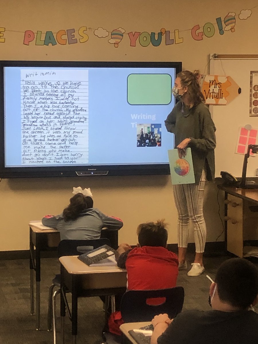 kristincraftTX's tweet image. Ms. Vitulli’s 3rd graders are writing fast and furious @HousmanElem #flashdrafts