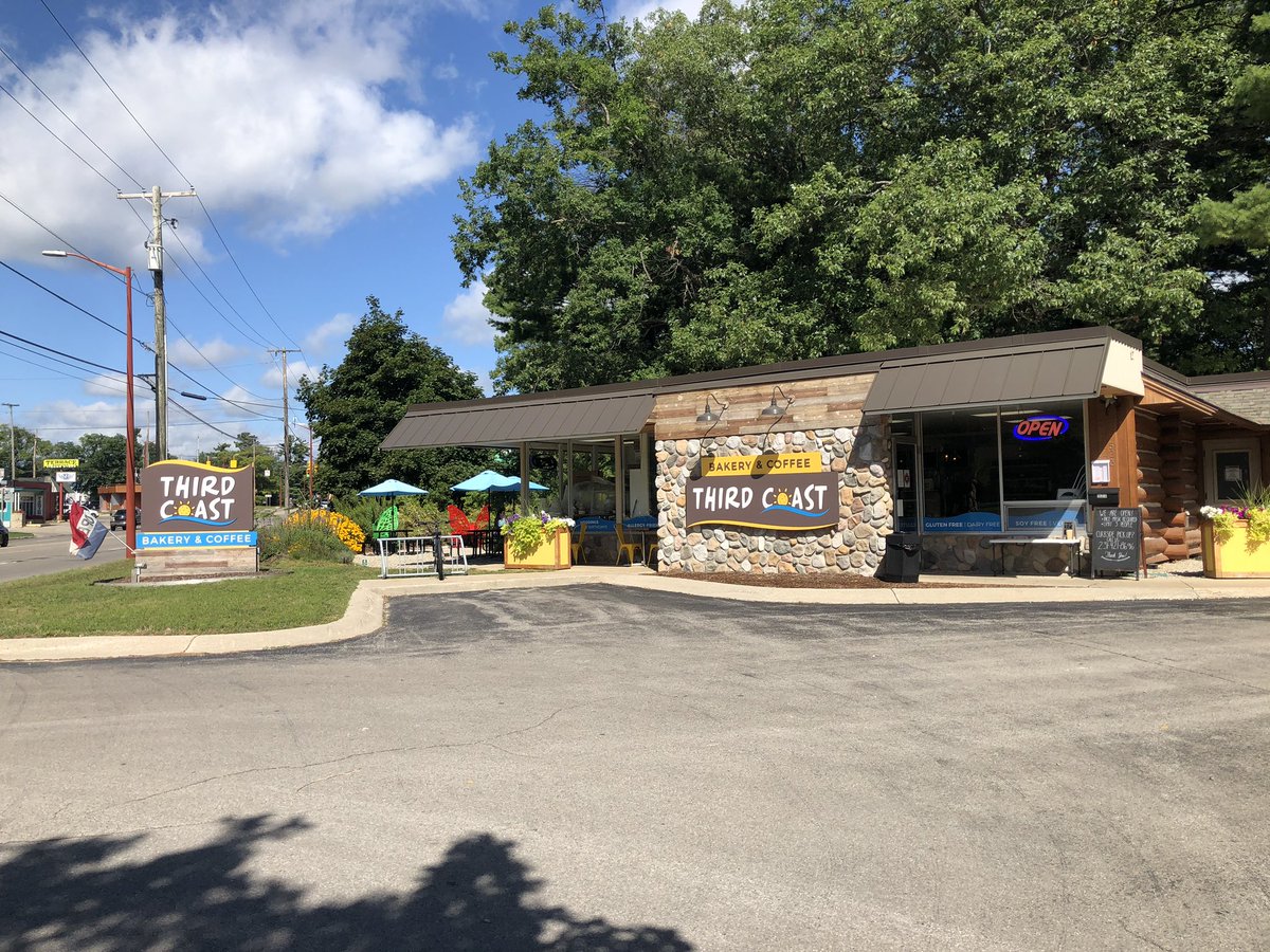 Of course, we visited our favorite cidery (Tandem Ciders) and one of our favorite wineries ( @VerterraWinery) and added Green Bird Organic Cellars to our list. For those with dietary intolerances: Third Coast Bakery is your spot.