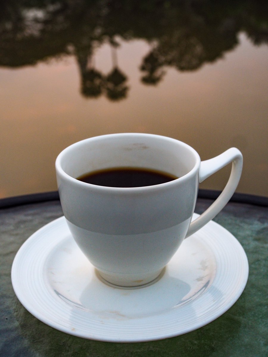 Marayaresort's tweet photo. A good day starts with a cup of coffee. 

Have a good day everyone !
https://t.co/Ybw1BnzhCu

#thepagoda #goodmorning #wakeup #sunrise #coffee #coffeeshop #friends #cafe #holiday #vacation #maraya #marayaresort #chiangmai #thailand https://t.co/WO437ePLJH