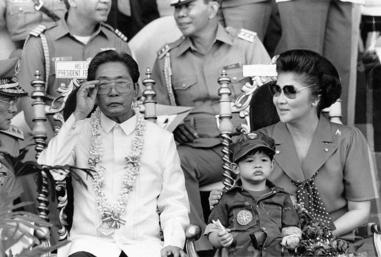 tailedNeko's tweet photo. On this day, one of the worst people in history was born. Ferdinand Marcos doesn't deserve any recognition for what he did to this country. Immortalizing his name by making his birthday a holiday is a mockery to our countrymen who have suffered under his regime
#ArawNgMagnanakaw https://t.co/Fju4uUpsPF