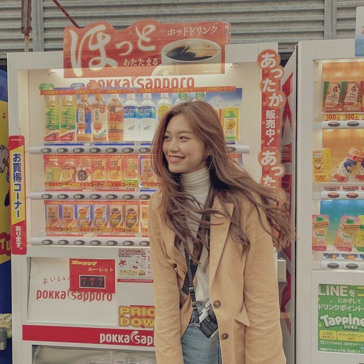 Yuk mutualan, gue ajak lo ke dunia penuh kata milik gue!
Mutualan? rt ajaa
Fambest? Gass gue need semua!
/Chillin vibes
#roleplay #roleplayerindonesia #roleplayeraccount #roleplaying #roleplay #roleplaykpop #roleplayerworld #roleplayer