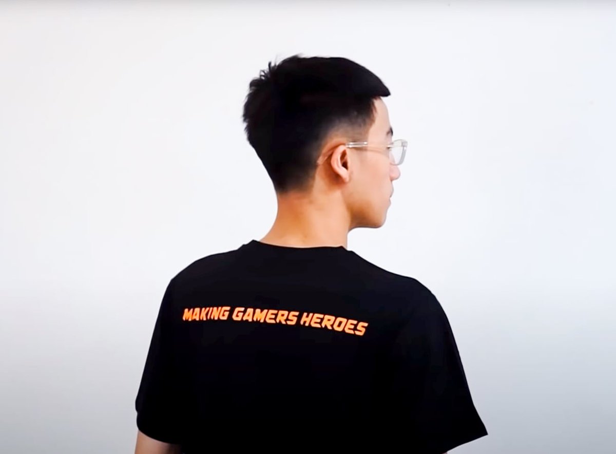 teamflash_gg's tweet photo. Make your ordinary day be extraordinary by wearing our #FlashMerch HEROES Tee👕🧡 Grab yours now!
Click here to SHOP #Flazers!👇
🛒FB: https://t.co/coQkuwhgEv
🛒IG: https://t.co/jjIjCRVyKI
🛒Shopee: https://t.co/52PYXBs326
#TeamFlash #MakingGamersHeroes https://t.co/Pw3vjZW7c5