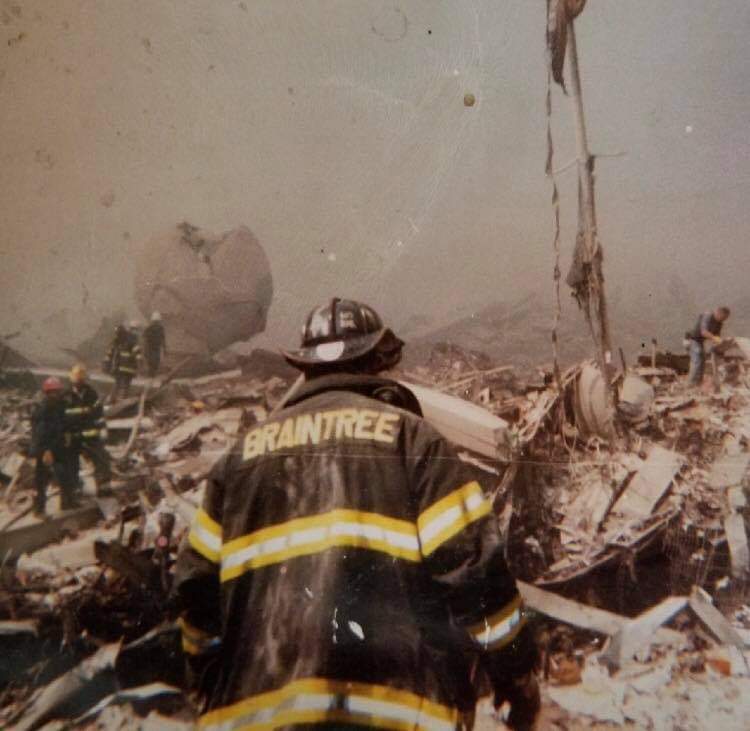 BraintreePolice's tweet photo. On the eve of 9/11, we remember the 2,977 people lost that day, the 343 firefighters and the 71 law enforcement officers who paid the ultimate sacrifice. We will never forget. https://t.co/ZCOHh8bOvo