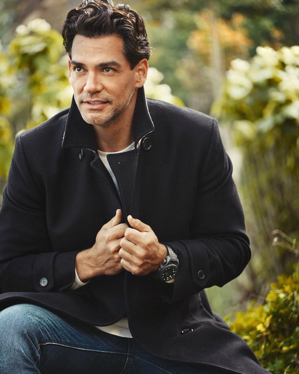 DianaArce23's tweet photo. @iamdelafuente Te pasaste De la Fuente...!!! #QueEstilo 😍🥰 

Pd: Luego nos preguntan porque el #TeamDelaFuente Esta Loco!!! 🤪🙈
https://t.co/3N1or7ZmSJ https://t.co/fgM0P83xV3