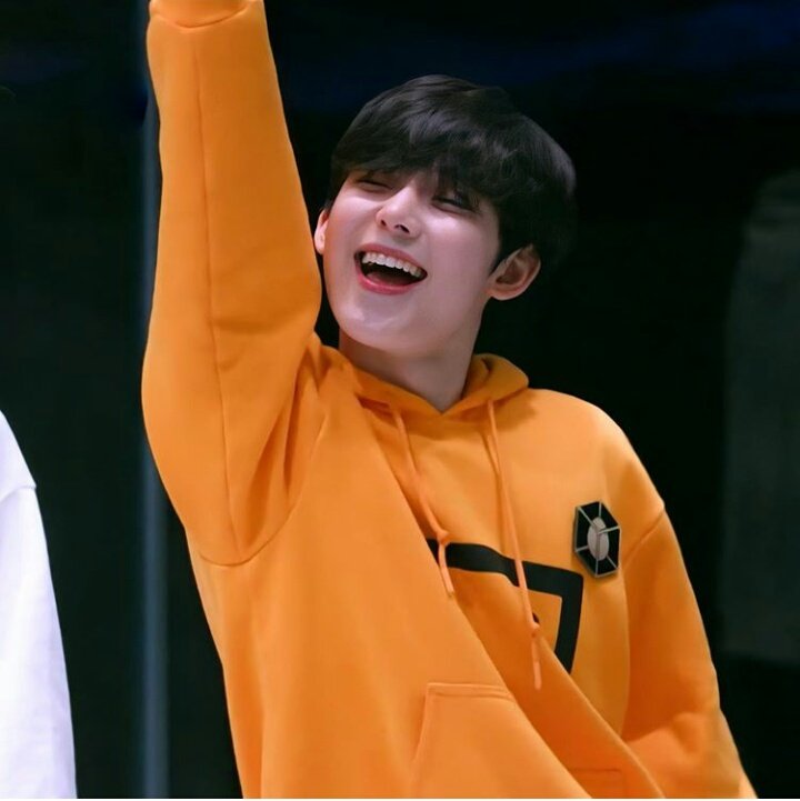 stare that will melt u