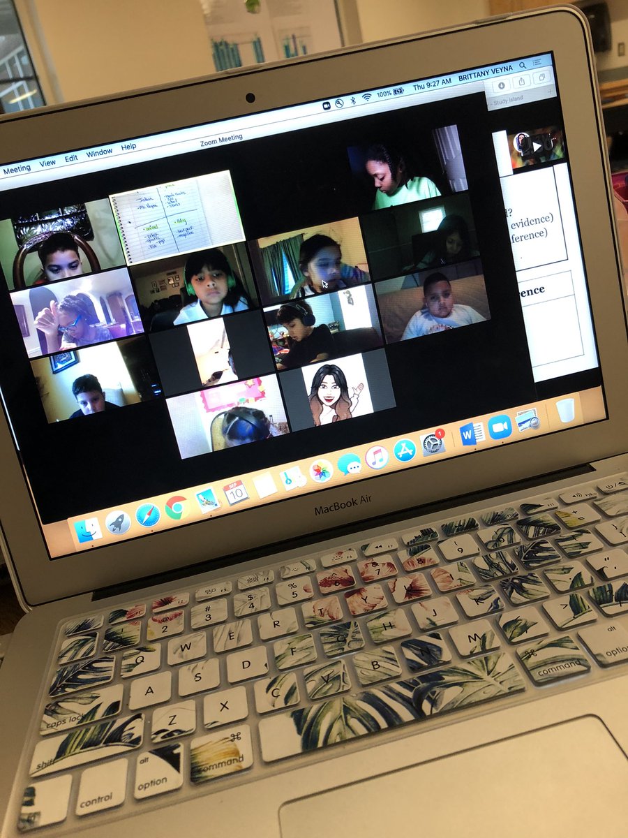 mrs_escobar16's tweet photo. Wish I could hug these sweet students but super proud of all the growth they’ve made with #virtuallearning so far! 🤩#googleclassroom #googlejam #wegotthis @TEPRRockets @PersonalizeDISD https://t.co/l1yxVKJ1Ke