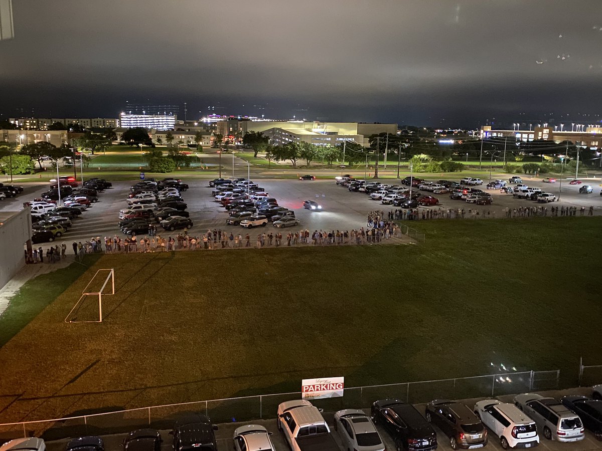 UnmaskedAggies's tweet photo. "The line outside hurricane Harry’s right now.  Campus is going to be shut down a lot sooner at this rate.  The line just keeps growing.  Parker McCollum is performing today, tomorrow, and Saturday and apparently all three nights are sold out." -Anonymous https://t.co/9aGgK1LmXz