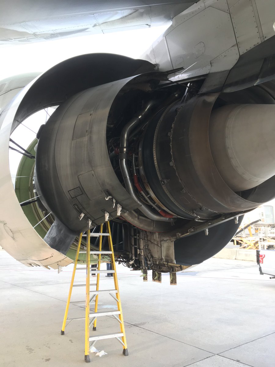 peytour13's tweet photo. Still at W.DC 🤔
Prior departure Air leakage 😱 on the right engine precooler leads us to cancel the flight 🙁 #AF055 #SafetyFirst
AFIAD team takes care of our passengers providing them accommodation and/or rerouting the best they can 👍
#pilotlife
Sorry @DurandGobert no ☕️ https://t.co/FVxETKIXXM