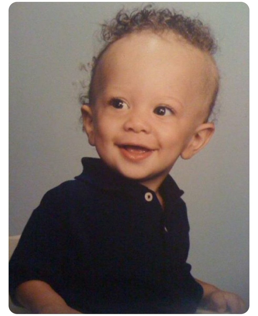 rain_zilla's tweet image. Baby Patrick Mahomes looking like he about to scream "Hey you guys!!!!!"