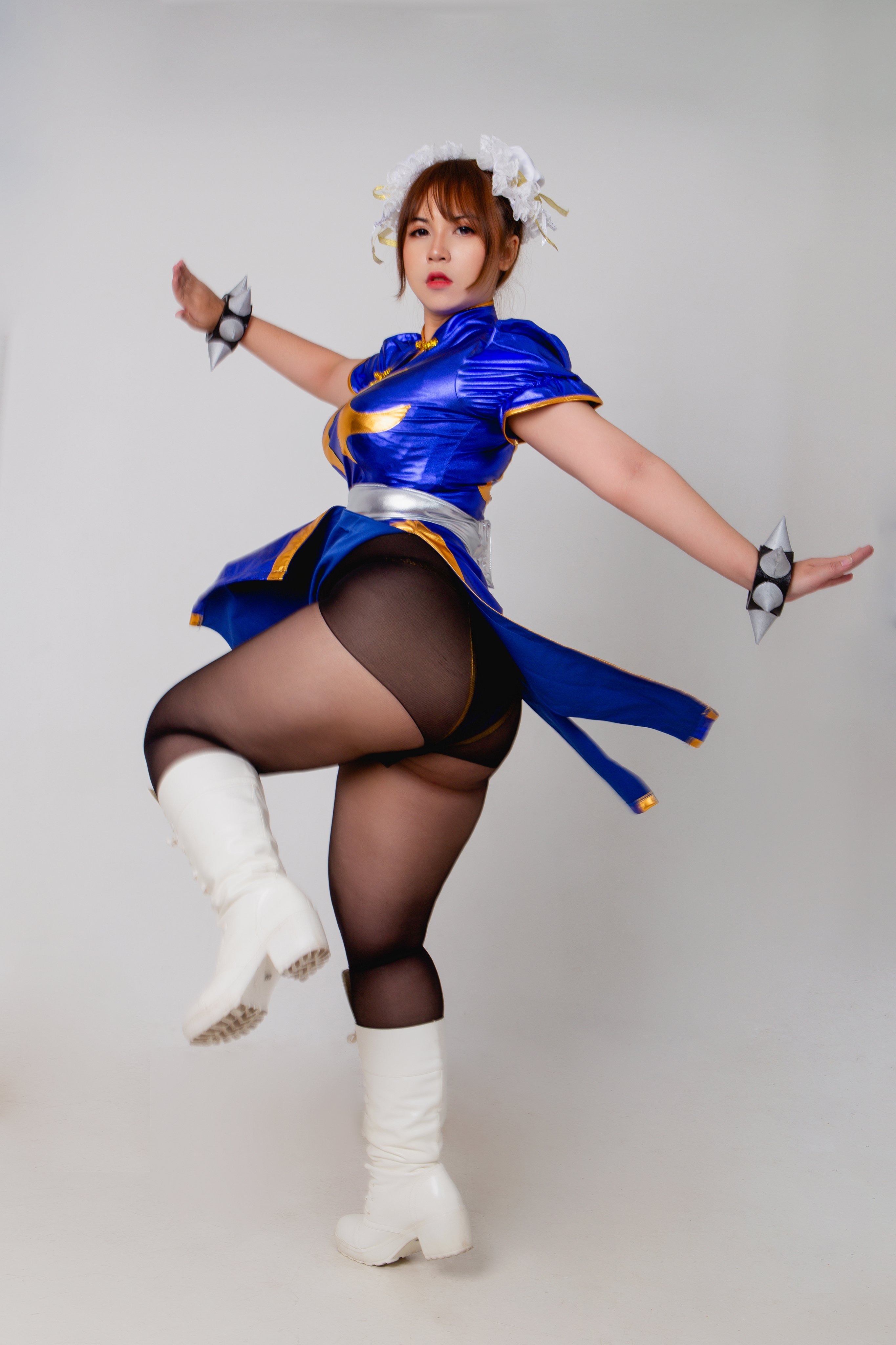 Clothes On or Off?Chun Li is my favourite cosplay! 