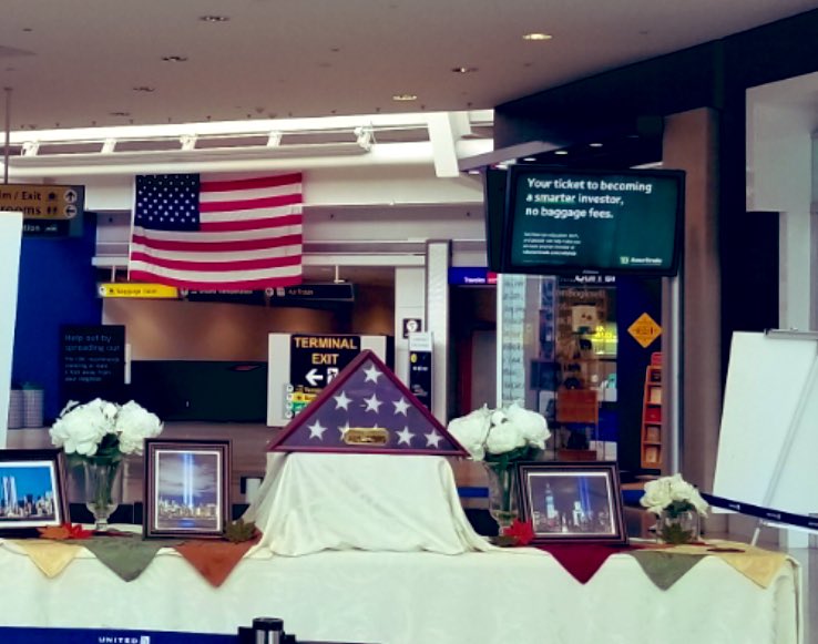 If you stop by @EWRairport in the next few days please take a moment to see our @weareunited 9/11 memorial near gate C120. Thank you to our #EWRPROUD employees 💙 who put this together today. It’s beautiful! @EWRmike @mtmorais28 @AnaOcegueraa @RRadicsRuns @KeithWaiters3