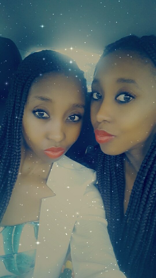 semana11's tweet photo. Twinning things up https://t.co/uEoUxUYSD6