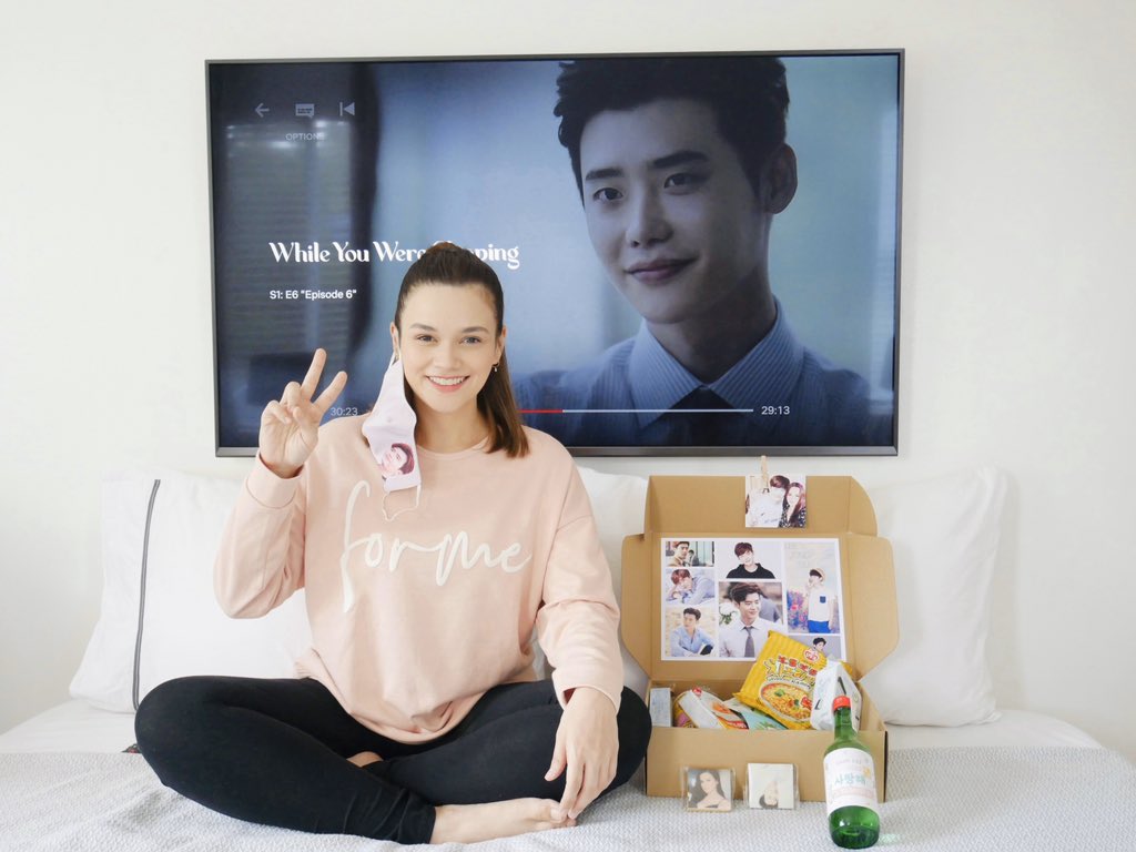 TheRealYasmien's tweet photo. Advance Happy Birthday LEE JONG SUK! ๐๐ป 3 days to go ๐ #Magkaedadpalakami #Samebirthyear #1989babies are the best! โค๏ธ sabi ko sa b-day pa ni LJS ko bubuksan yung KBox, sa sept.14 ko pa dapat bubuksan yung box pero na-excite na kasi ako๐ฌ #LeeJongSuk https://t.co/0zspzOJ4ov