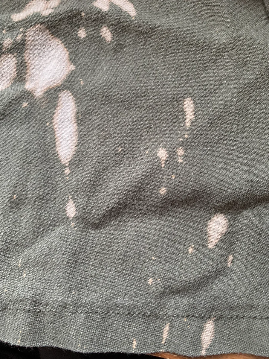 素敵な刺繍は失敗から生まれた芸術作品！スカートが漂白剤にやられてしまった・・・。