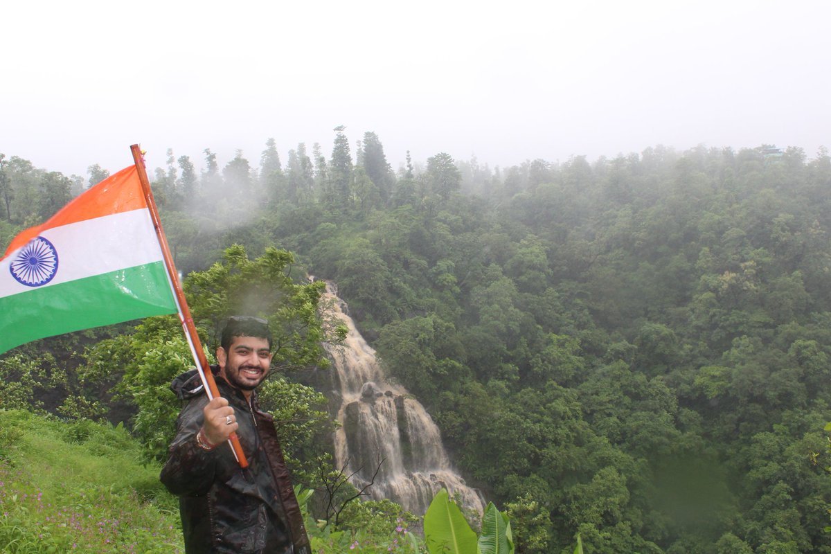 VIKASHK45292847's tweet photo. @dineshdasa1 Koshmal Waterfall #dang https://t.co/Fly18Xm9DX