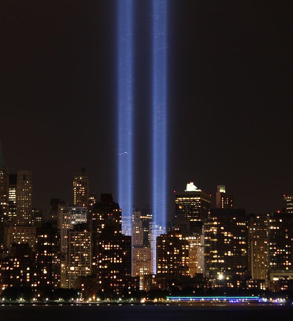 19 years ago today — 9/11/2001 — al-Qaeda terrorists hijacked planes & slammed them into the World Trade Center & Pentagon (& crashed into a Pennsylvania field thanks to passengers on Flight 93), killing 3000 innocent Americans. Honor the heroes who died that day &  #NeverForget.