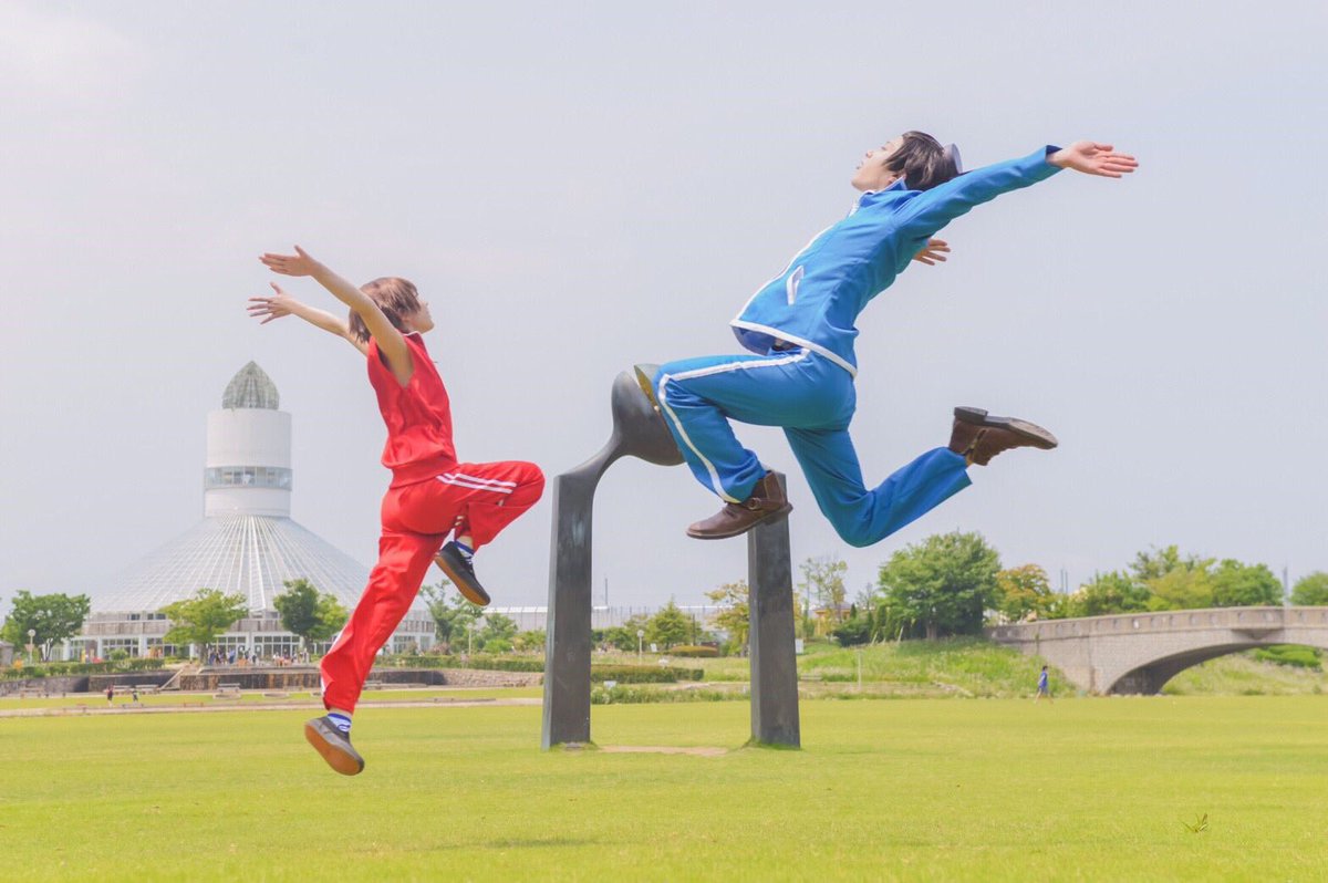 空中で満足のいくポーズ決めるのは難しい 難しくてもバッチリ決まってる 話題の画像プラス