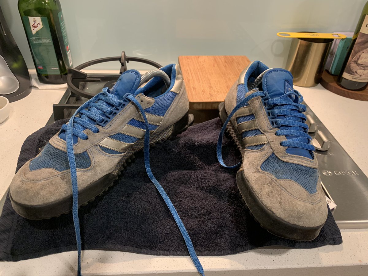 SundayScene's tweet image. Adidas Marathon. Comin on 20 years old. Original colour was royal blue with the silver stripe. They can’t get worse. Has anybody got tips to get me going on a clean up experiment?  Thanks in advance lads n lass’es. ♥️ D