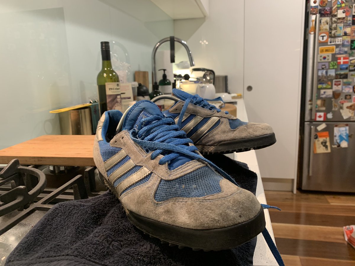 SundayScene's tweet image. Adidas Marathon. Comin on 20 years old. Original colour was royal blue with the silver stripe. They can’t get worse. Has anybody got tips to get me going on a clean up experiment?  Thanks in advance lads n lass’es. ♥️ D