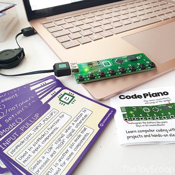 TheToyScoop's tweet image. Code Piano is a great text-based coding to/kit by @LetsStartCoding for older kids. Read our review here buff.ly/2AYHvrN #Coding4Kids #stemtoy #codingtoy