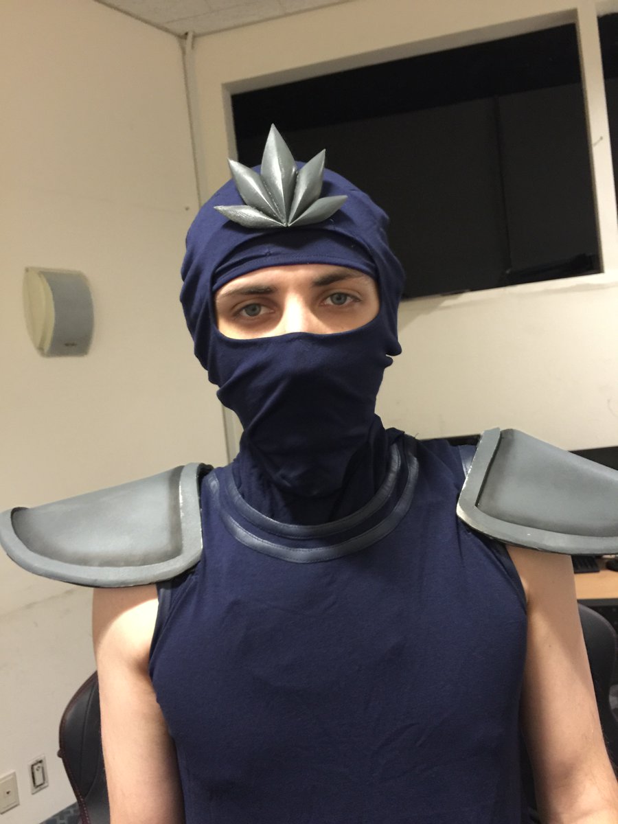 5 years ago this week,  @ggdoa and I did the Korean gauntlet as WTF 2 ShensWe had to commission these costumes personally months in advance.It was so much fun to make content for the  #ognlegion.OGN’s producers were so enthusiastic and collaborative on this project. What fun!