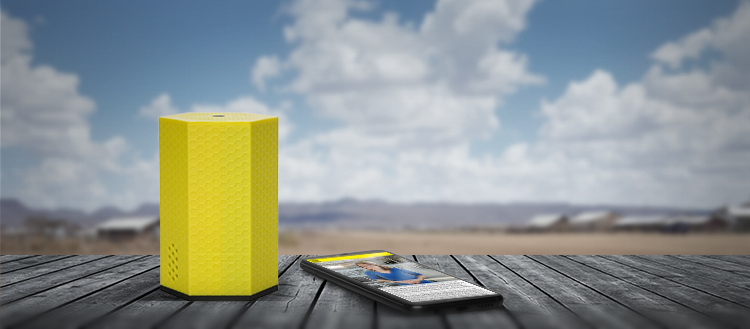 UNIGEnews's tweet image. Des chercheurs @tecfa reçoivent un financement du @fns_ch et @Innosuisse pour développer en application commerciale la Beekee Box, un boîtier permettant d’interagir sur une plateforme d’apprentissage sans internet et ni électricité. 

@beekee_ch 

unige.ch/lejournal/rech…